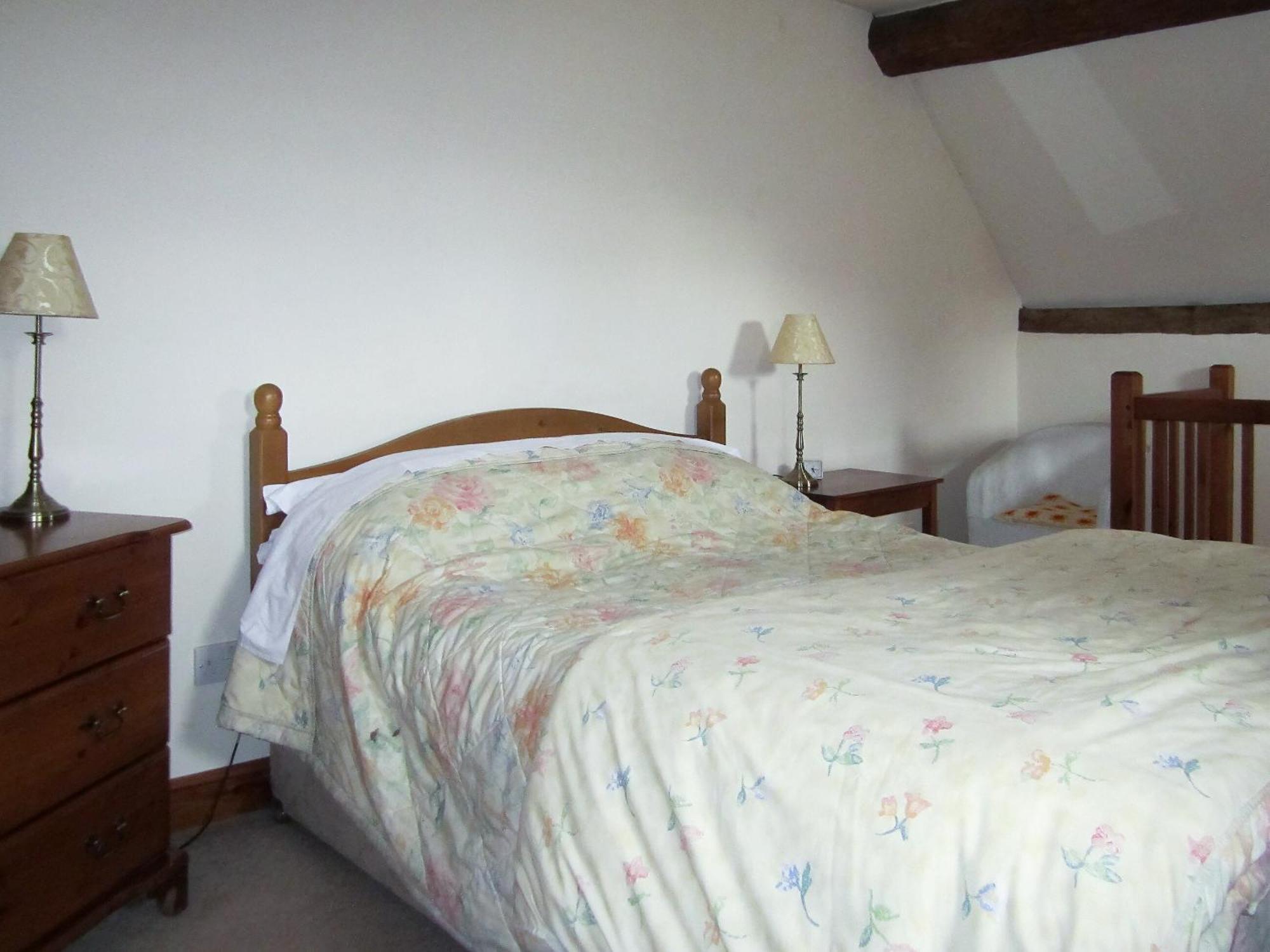 Garden Cottage Hasfield Ngoại thất bức ảnh